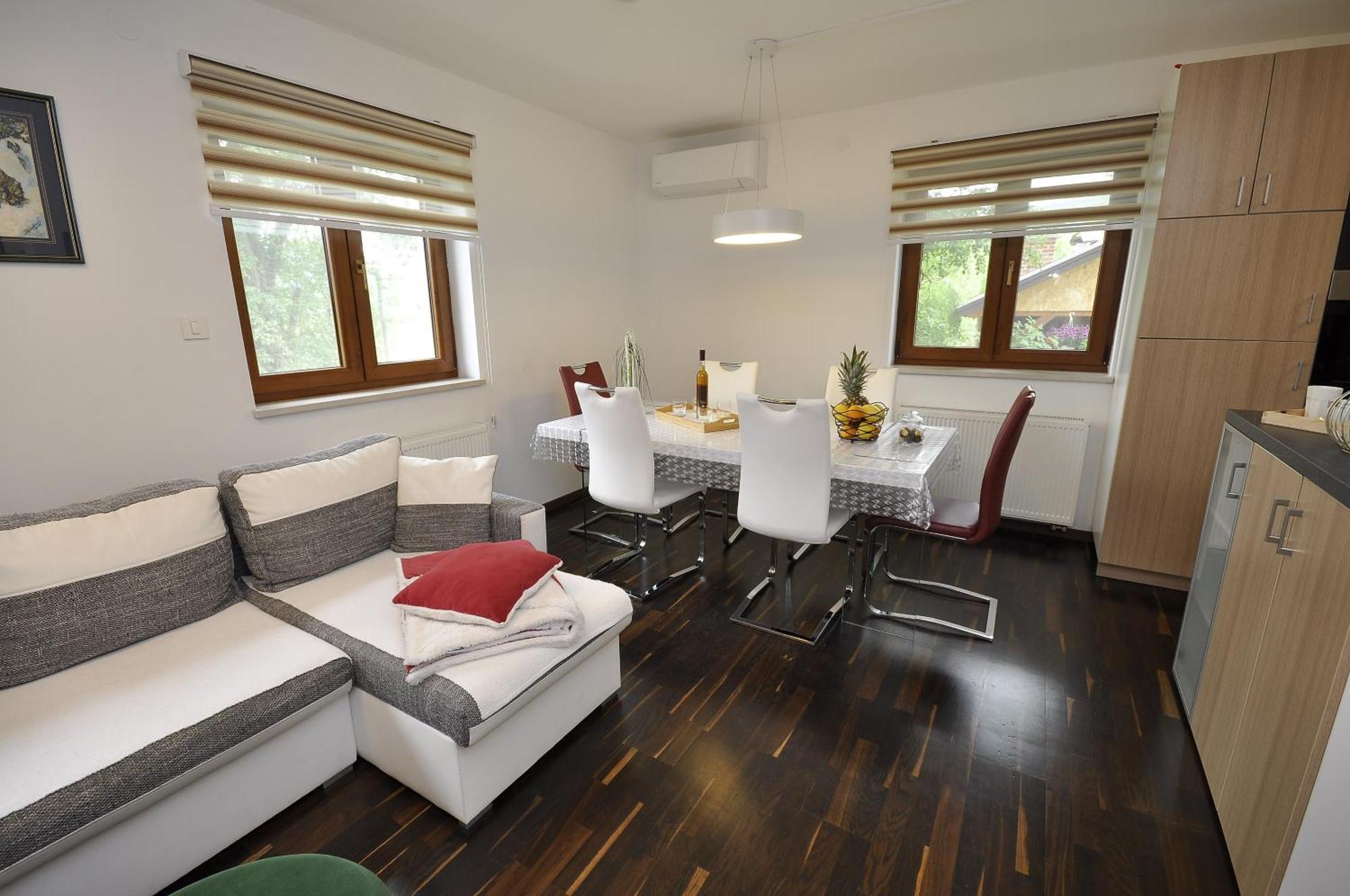 הוילה אוטוצאץ Holiday House Marija מראה חיצוני תמונה